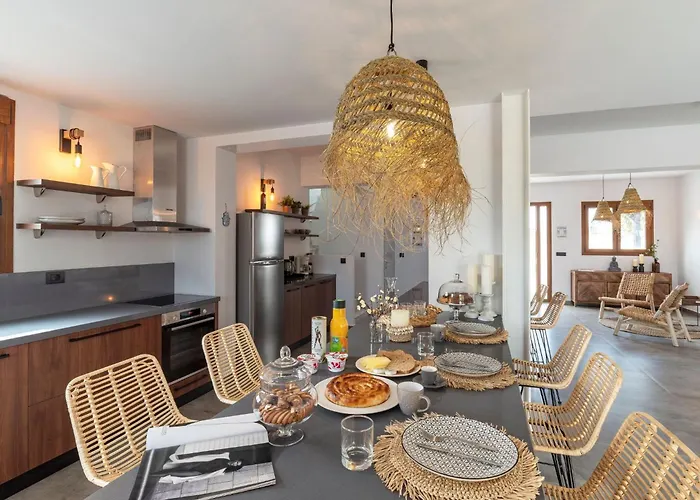 Haus In - Privater Parkplatz Und Pool By Interhome 펜션