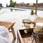 Vakantiehuis Haus In - Privater Parkplatz Und Pool By Interhome